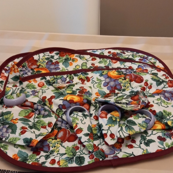 Other - 🔖2 for $12: 4 placemats and napkins NWT